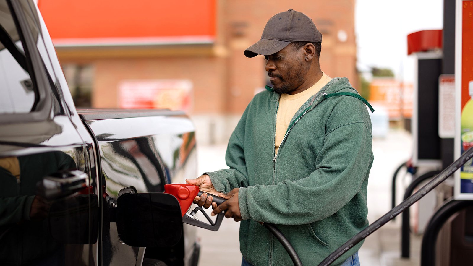 Oil Prices Plummet In Big Fuck-You To Americans Who Got Gas Yesterday